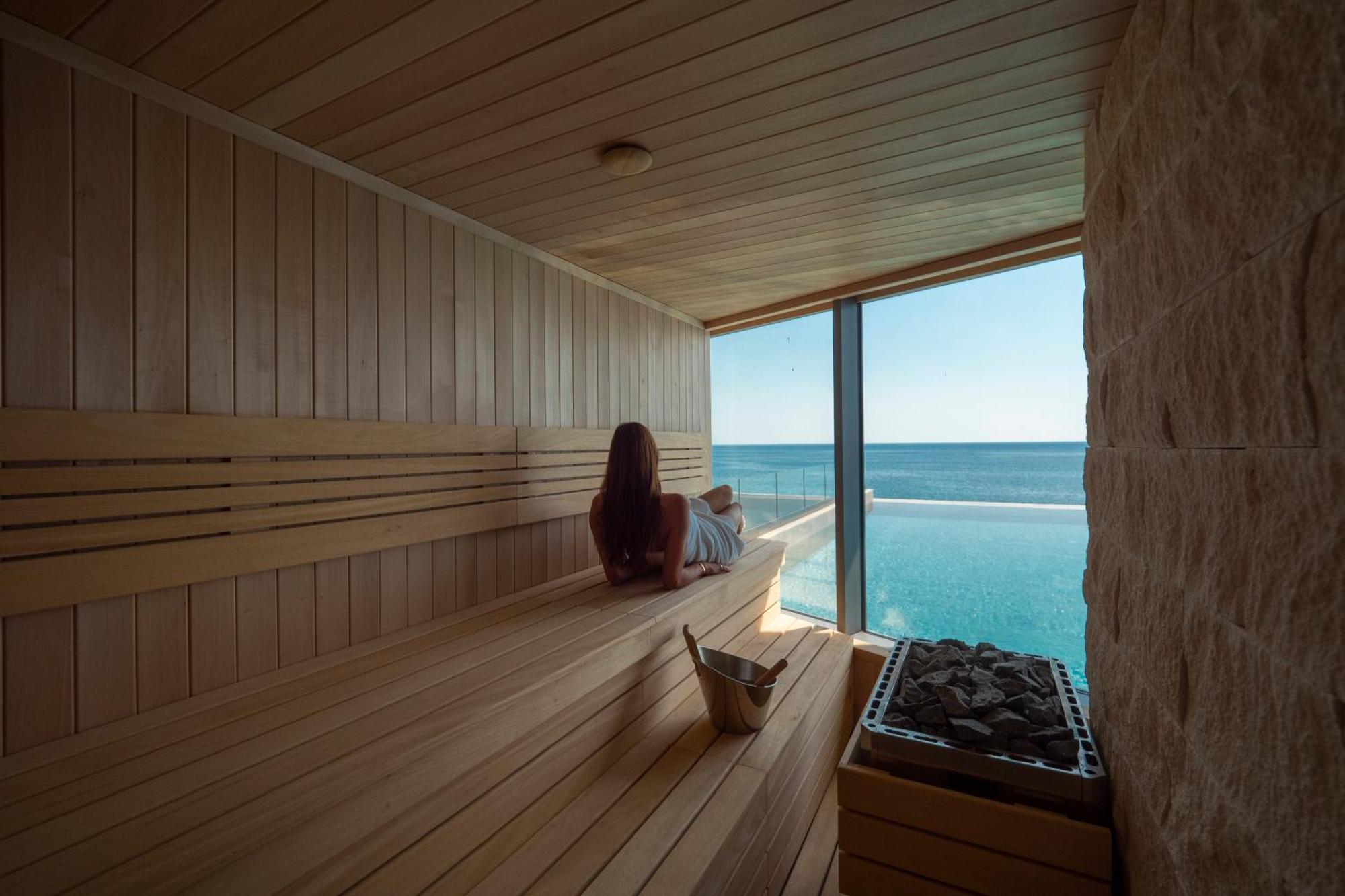 Sea Star Hotel 5*