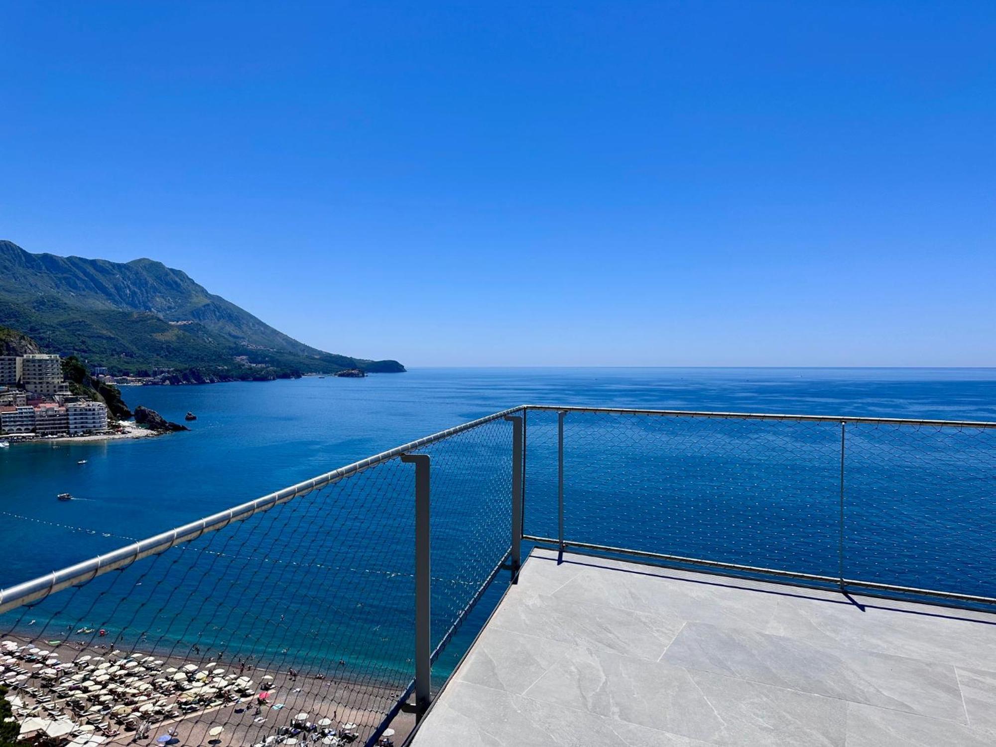 Sea Star 5* Budva
